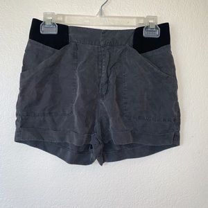 Lush shorts black and gray size S